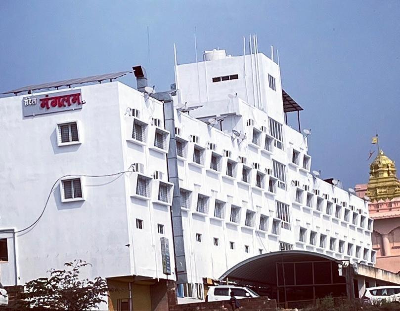 Hotel Mangalam Kurandvad Bagian luar foto